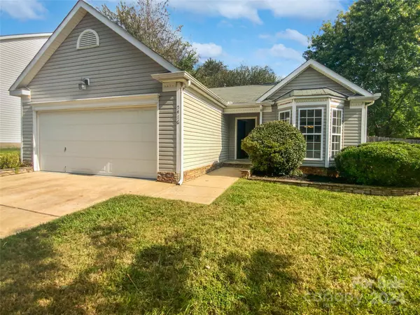 5416 Timbertop LN, Charlotte, NC 28215