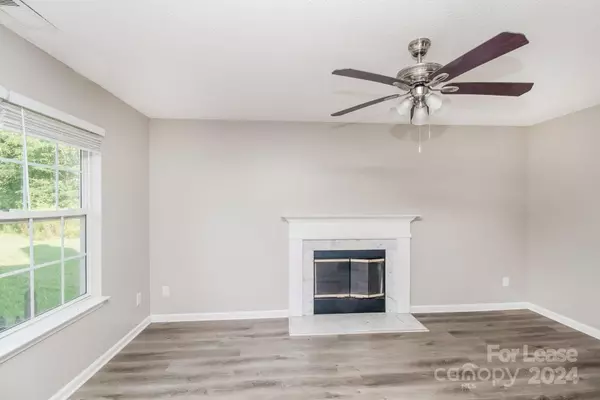 Charlotte, NC 28269,10724 Azure Valley PL