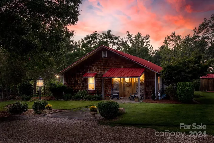 3497 Stoneboro RD, Heath Springs, SC 29058