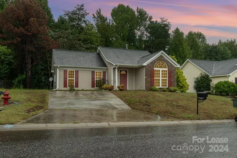 2716 Rabbit Ridge DR, Bessemer City, NC 28016