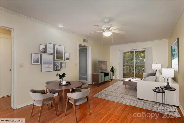 27 Lake DR #I1, Laurel Park, NC 28739