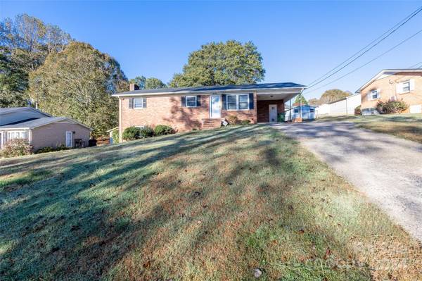 2629 Paula DR, Gastonia, NC 28054