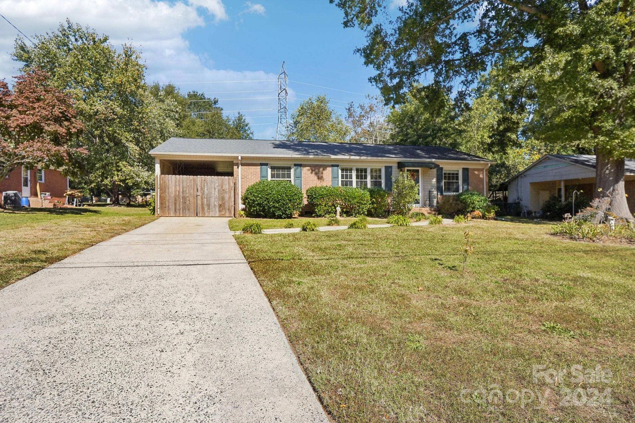 1026 Holly DR, Gastonia, NC 28054