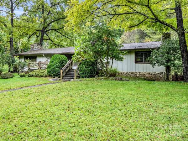270 Mills River WAY, Horse Shoe, NC 28742