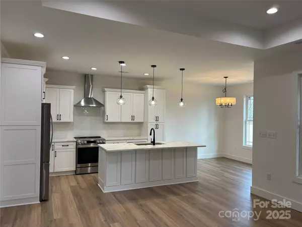 Hickory, NC 28601,3335 48th AVE NE #13B