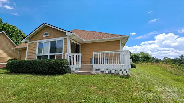 Asheville, NC 28806,1703 Hyde Park DR