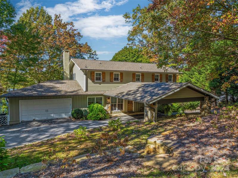 96 Windward PT, Lake Toxaway, NC 28747