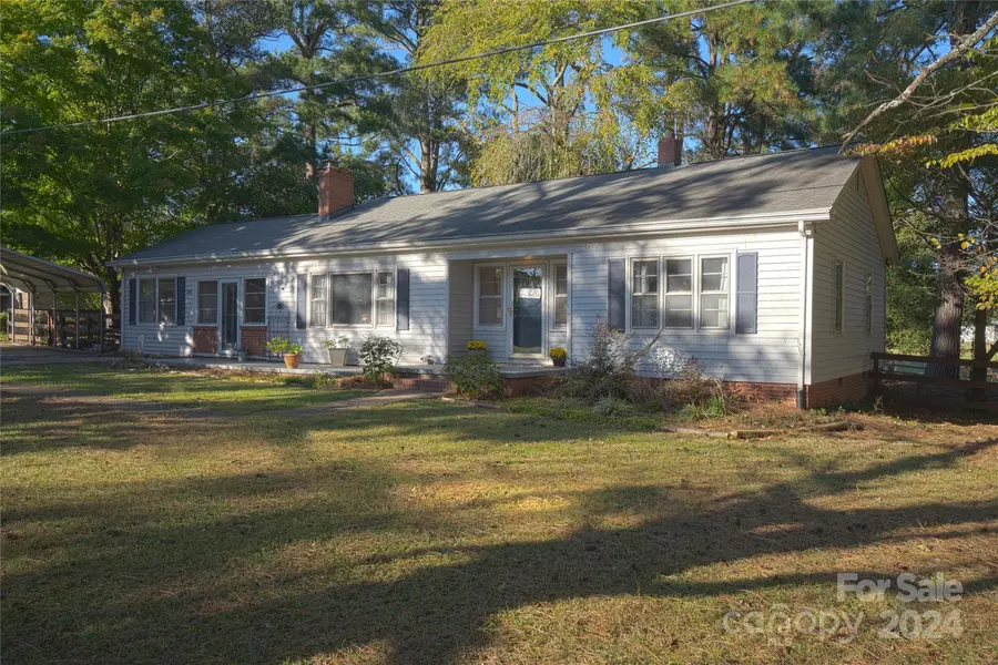 2176 Old Hickory Grove RD, Mount Holly, NC 28120