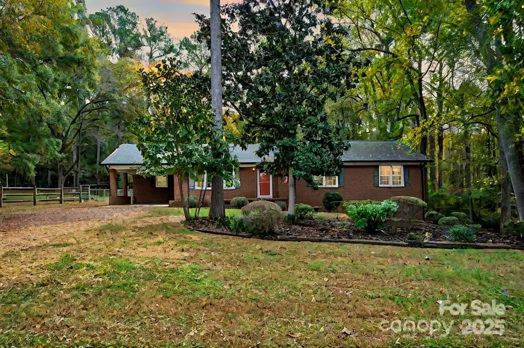 Landis, NC 28088,1207 S Poplar ST