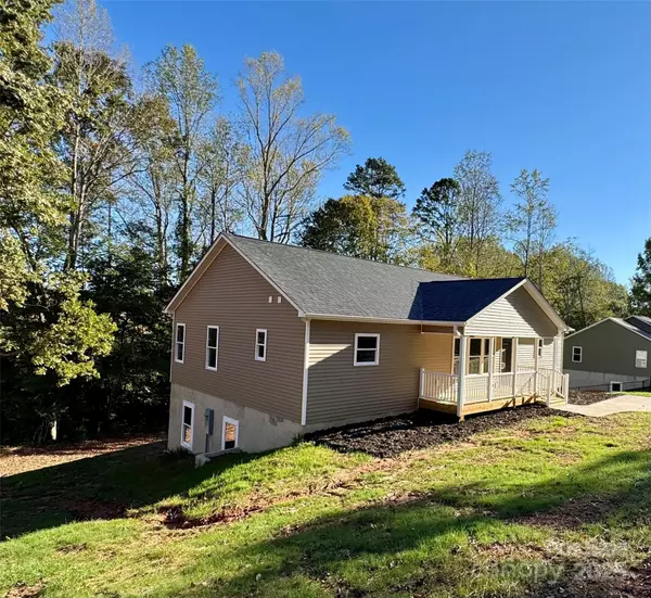 Rutherfordton, NC 28139,206 Fairway DR