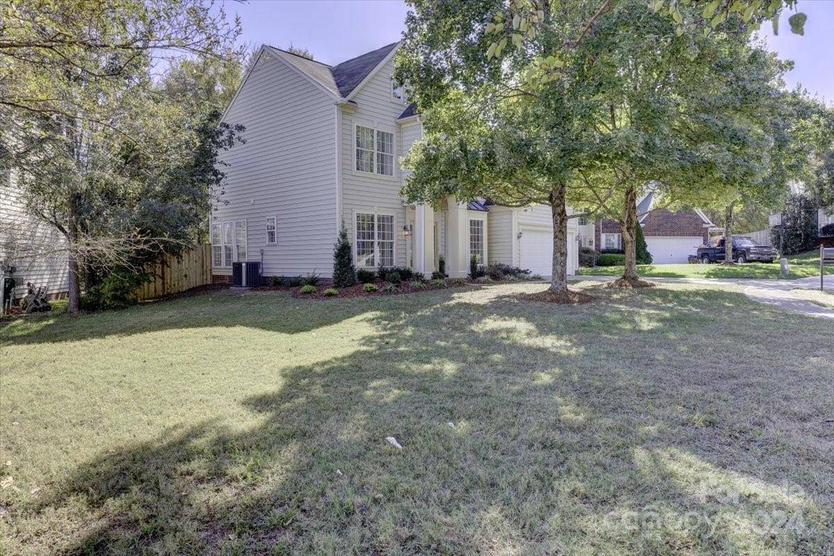 Charlotte, NC 28269,5915 Tarby CT