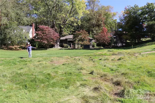 Waynesville, NC 28786,00 Longview DR #8