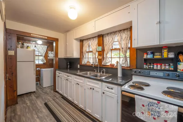 Statesville, NC 28677,710 Wood ST