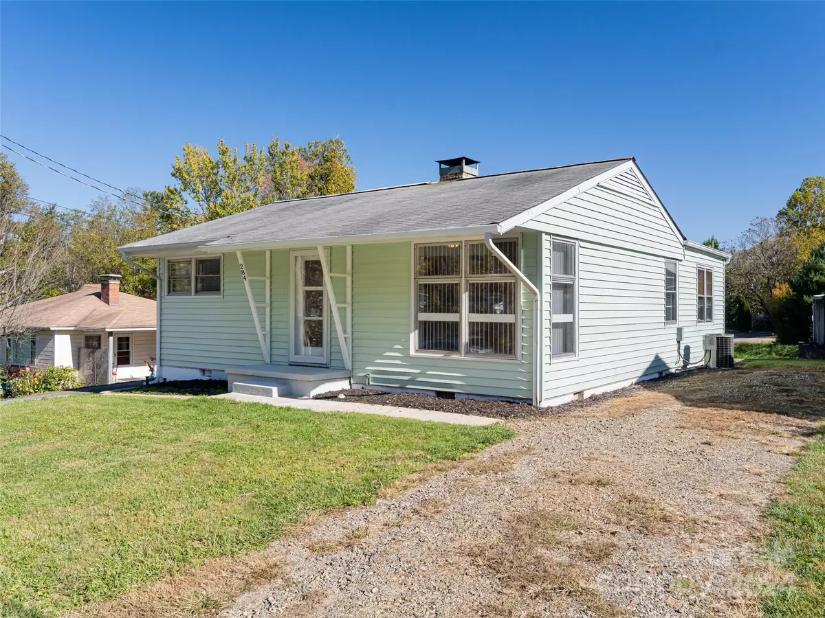 Asheville, NC 28806,284 Sand Hill RD