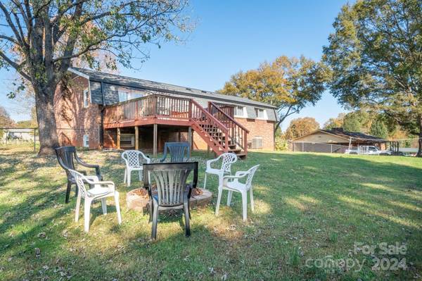 Conover, NC 28613,2741 Cedar ST