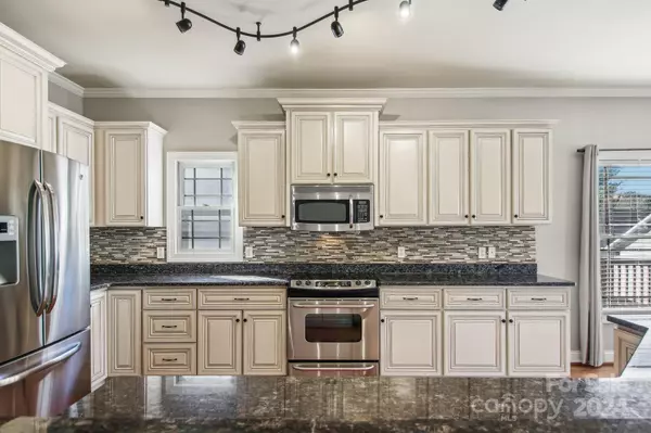 Asheville, NC 28806,25 Jeff DR