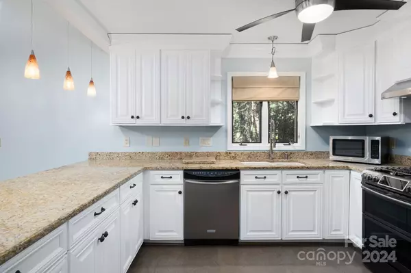 Asheville, NC 28803,205 Woodfield DR