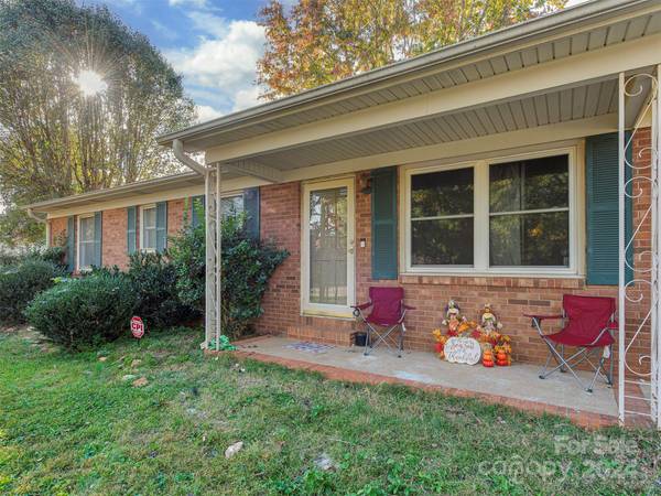 1903 Lucille ST, Statesville, NC 28625