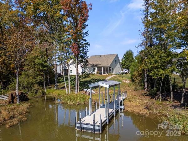 31226 Cove View CT, Lancaster, SC 29720