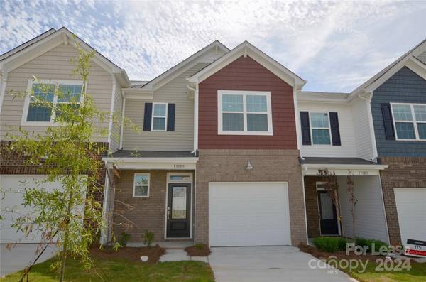 13119 Cottage Crest LN, Charlotte, NC 28273