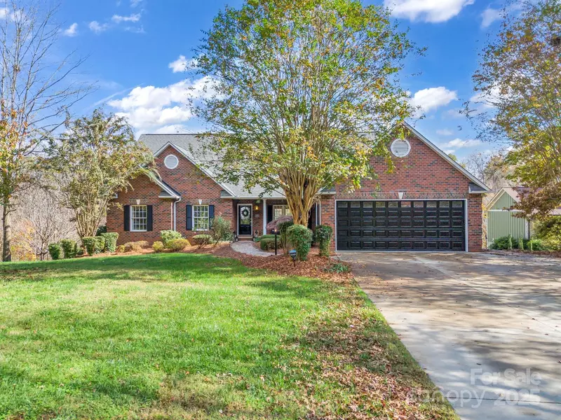 271 Lockhard CIR, Troutman, NC 28166