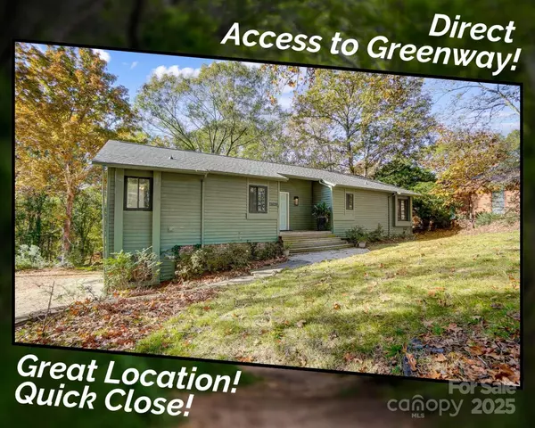 11429 Spreading Oak LN, Charlotte, NC 28226