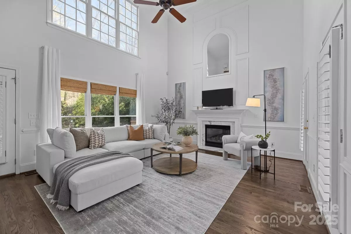 Charlotte, NC 28211,5303 Shasta Hill CT