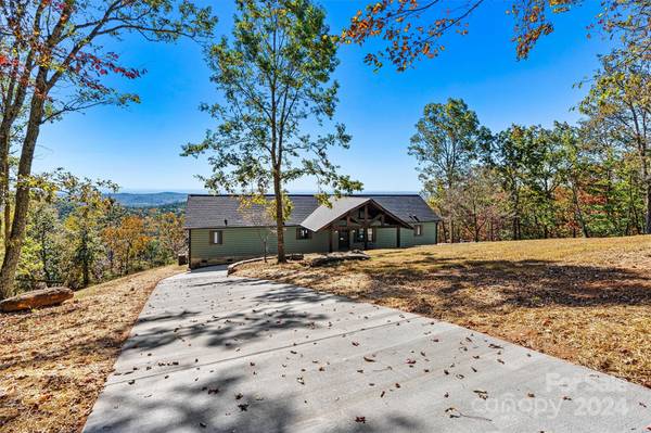 6230 Pine Ridge DR, Connelly Springs, NC 28612