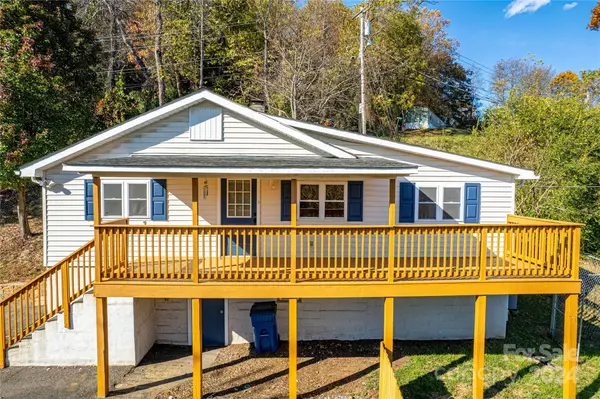 Waynesville, NC 28786,29 Mill ST
