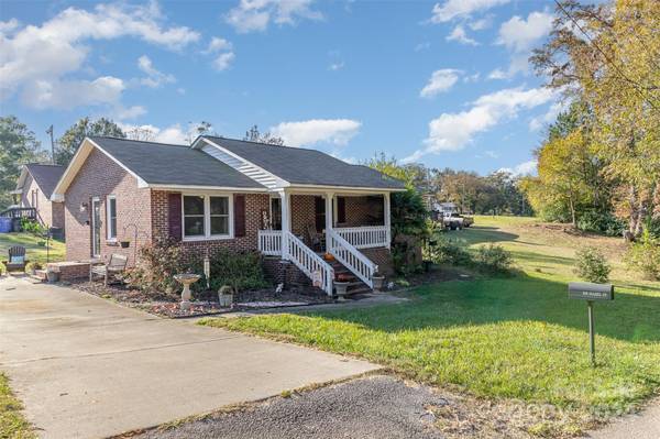 Lancaster, SC 29720,105 Hazel ST