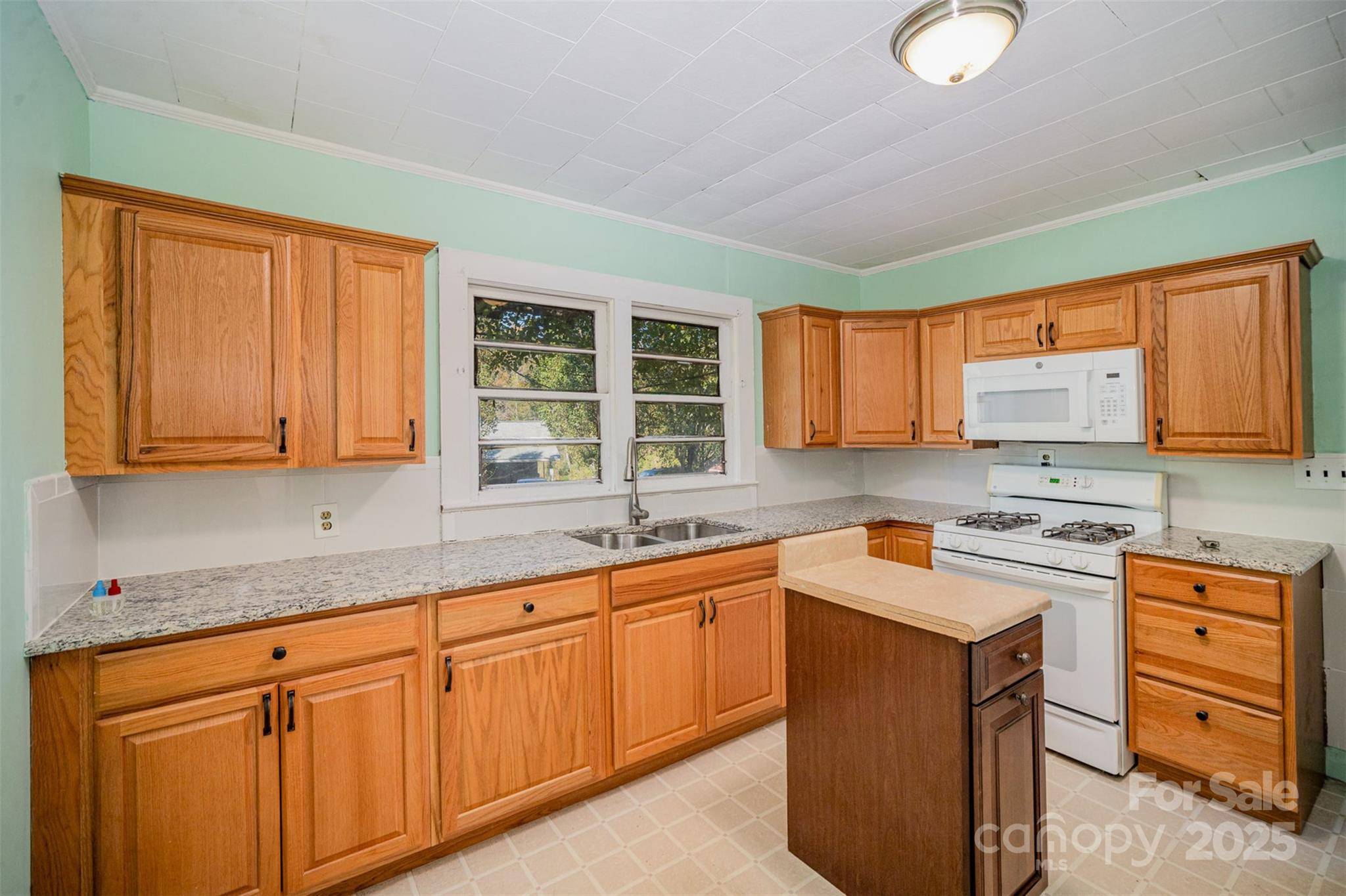 Gastonia, NC 28054,802 E Harrison AVE