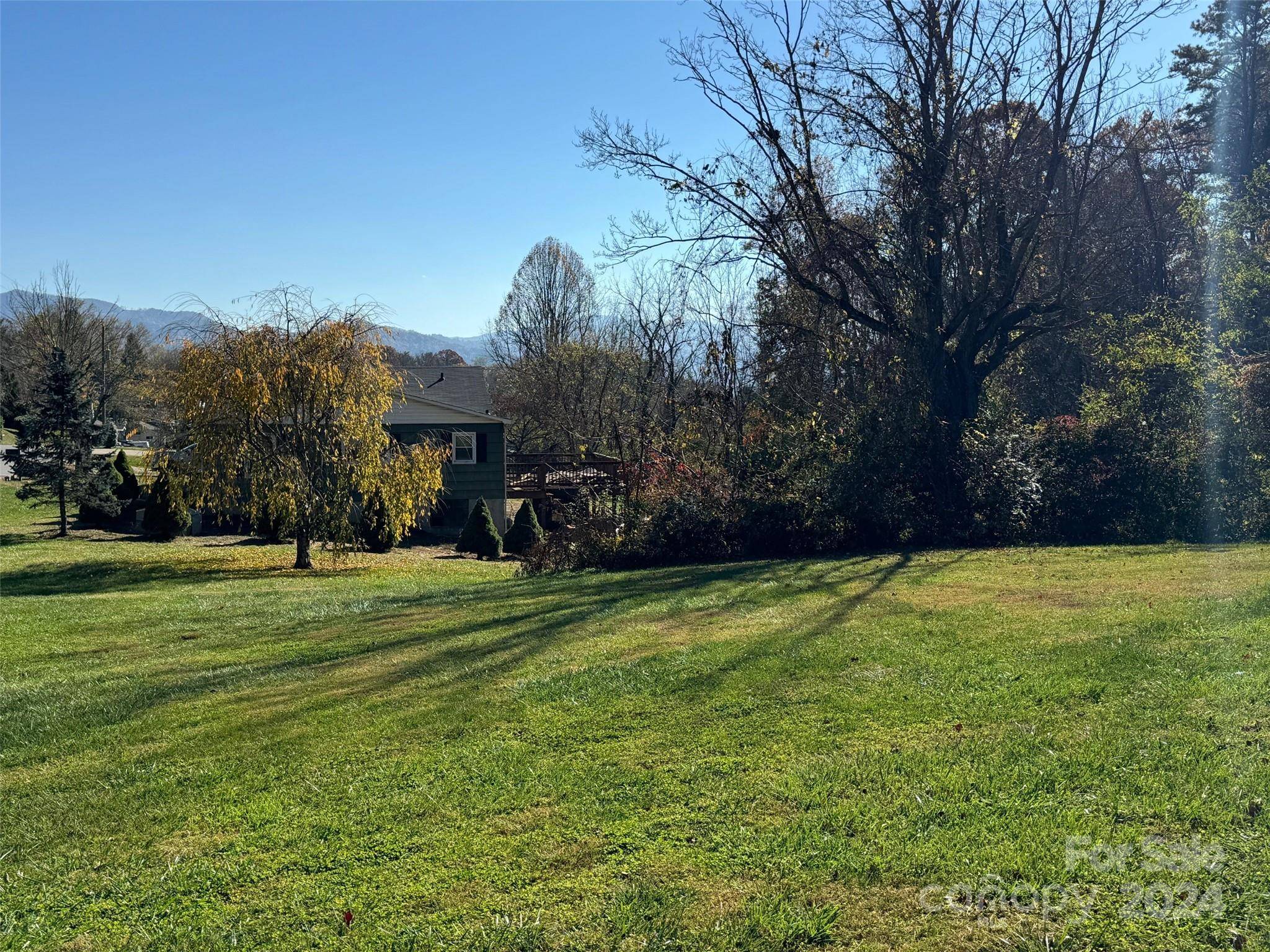 99999 Ferguson ST, Canton, NC 28716