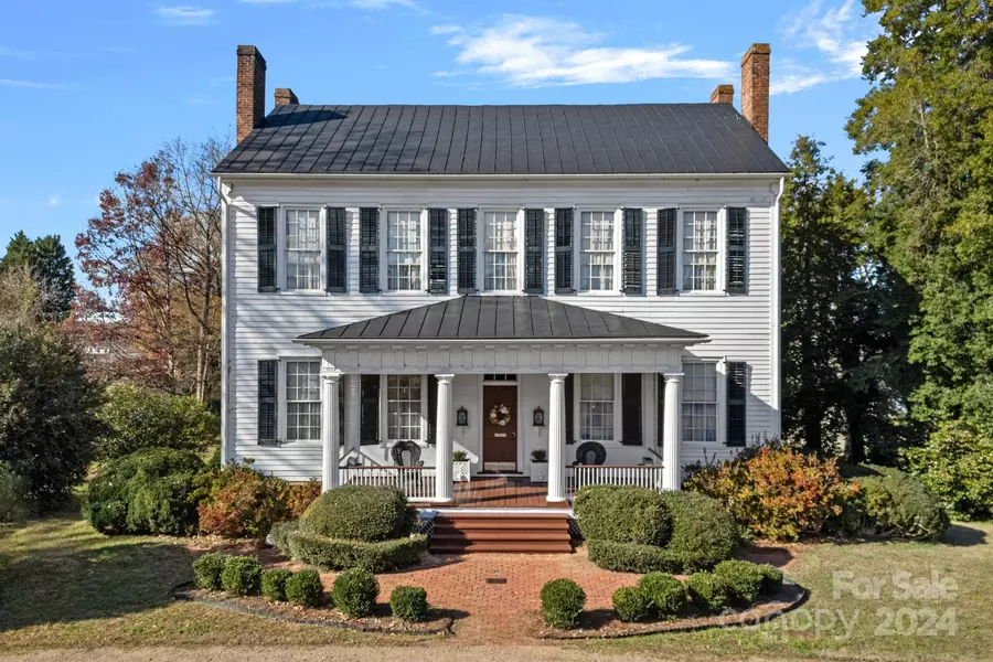 104 Leslie LOOP, Mooresville, NC 28115
