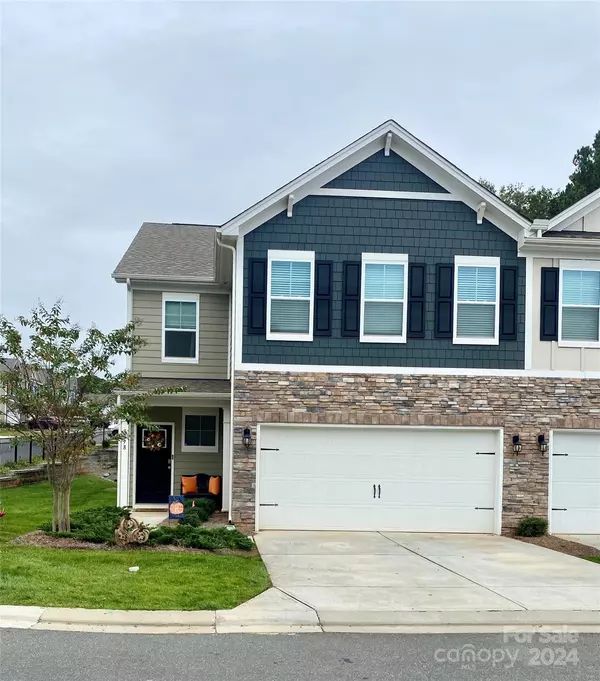 3878 Fairlady LN, Fort Mill, SC 29707