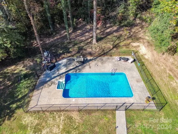 Boonville, NC 27011,146 Marview DR