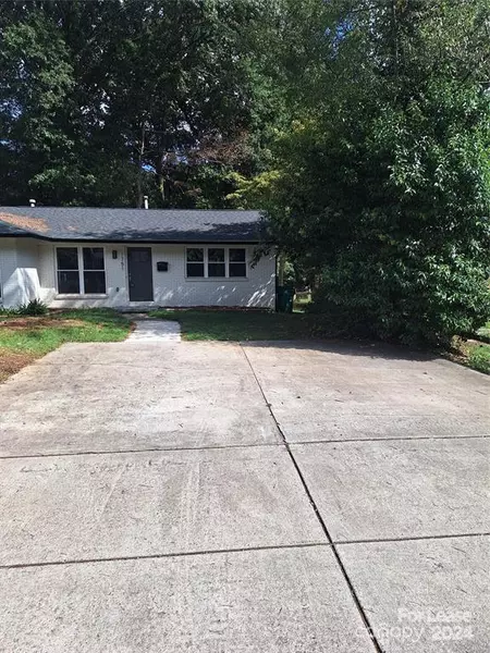 1751 Herrin AVE, Charlotte, NC 28205