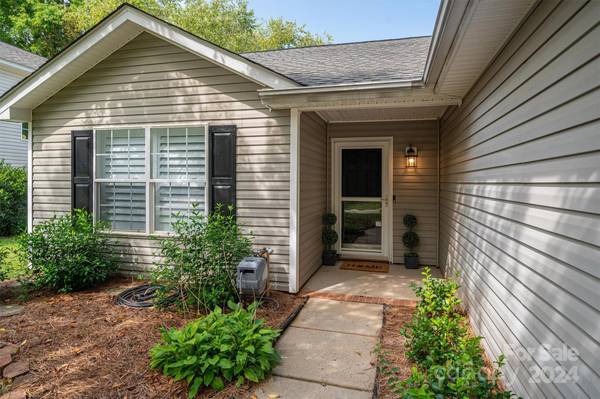 Clover, SC 29710,809 Settlement DR