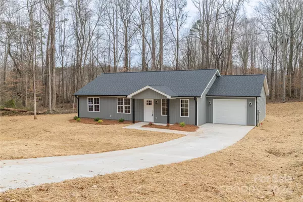 511 Eastwood DR, Lexington, NC 27295