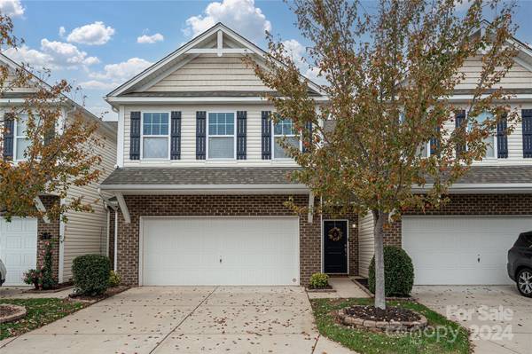 903 Summerlake DR, Fort Mill, SC 29715