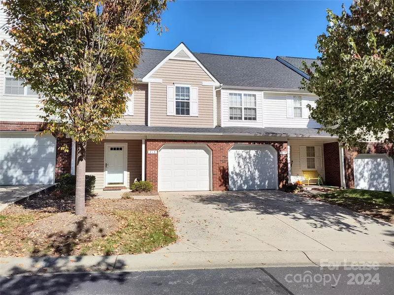 213 Pineville Forest DR, Pineville, NC 28134