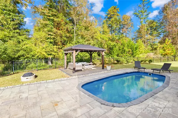 Tega Cay, SC 29708,3541 Arnica CT