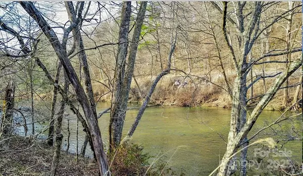 Spruce Pine, NC 28777,000 High Cliffs TRL