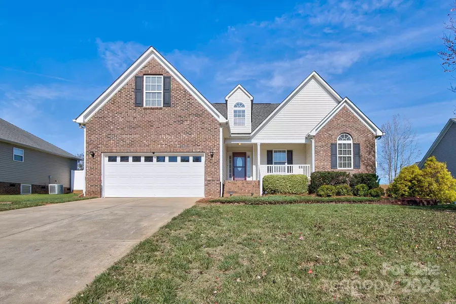 1381 Plantation Hills DR, Rock Hill, SC 29732