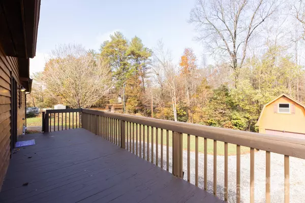 Lenoir, NC 28645,3628 Gamewell HTS