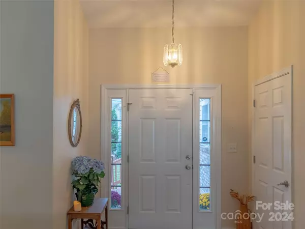 Mills River, NC 28759,280 Creeks End CIR