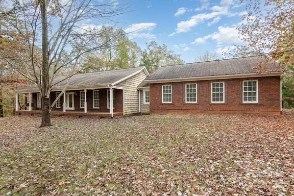 2830 Sparrow Springs RD, Gastonia, NC 28052