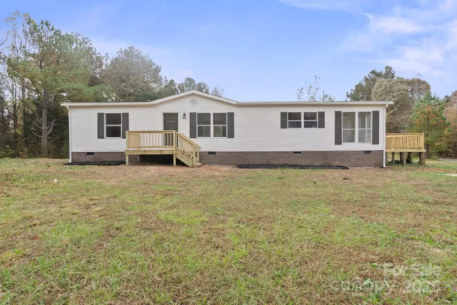 105 Overcash RD, Troutman, NC 28166