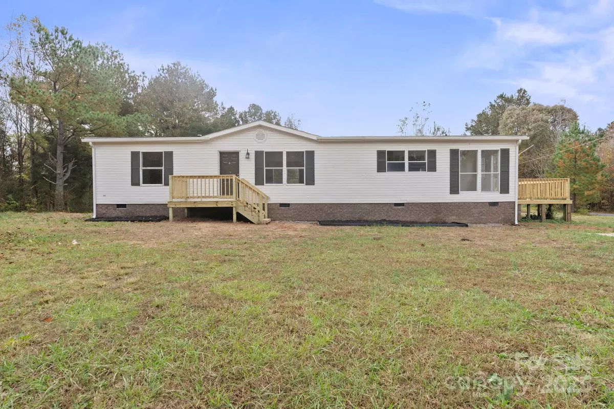 Troutman, NC 28166,105 Overcash RD