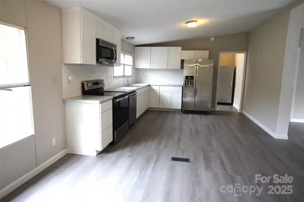 York, SC 29745,1815 Molly CIR