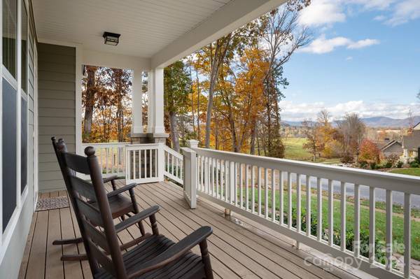 Candler, NC 28715,19 Roundtop Ridge CT